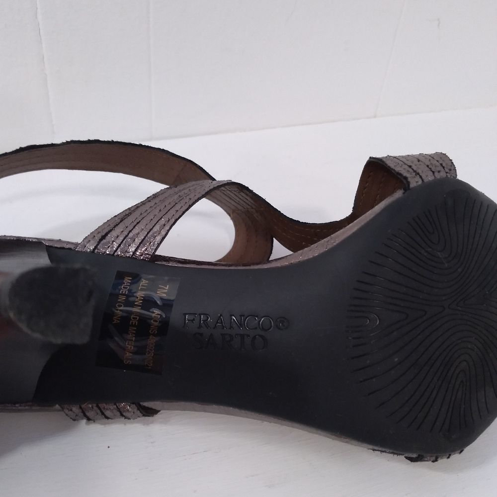 Franko Sarto 4" Ankle Strap Heels. Size 7M - Picture 5 of 12